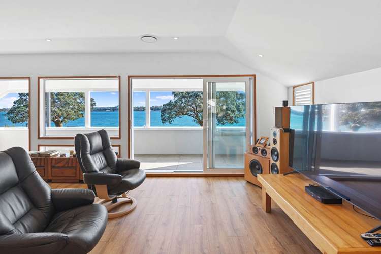 2/22 Queens Parade Devonport_2