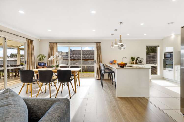 51 William Gamble Drive Greenhithe_5