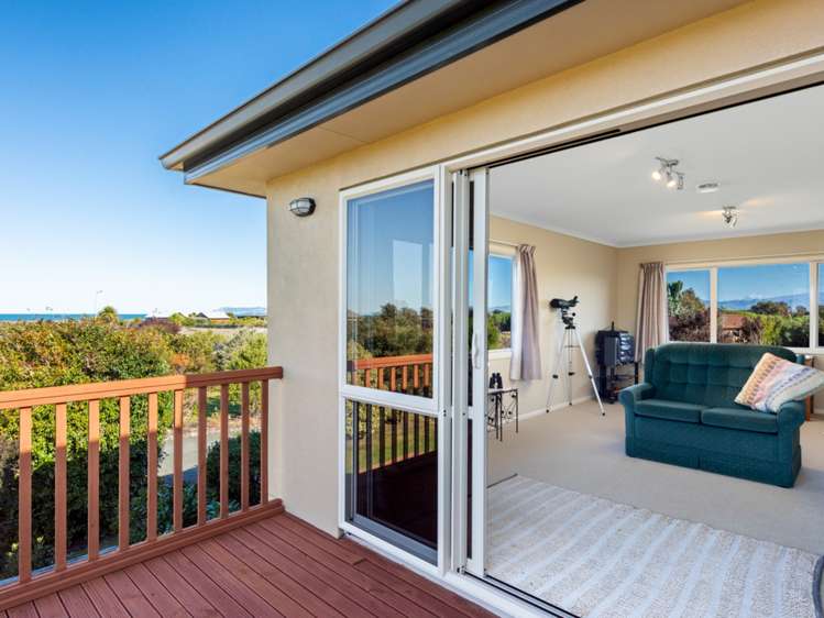 5 Shoreline Place Rarangi_3