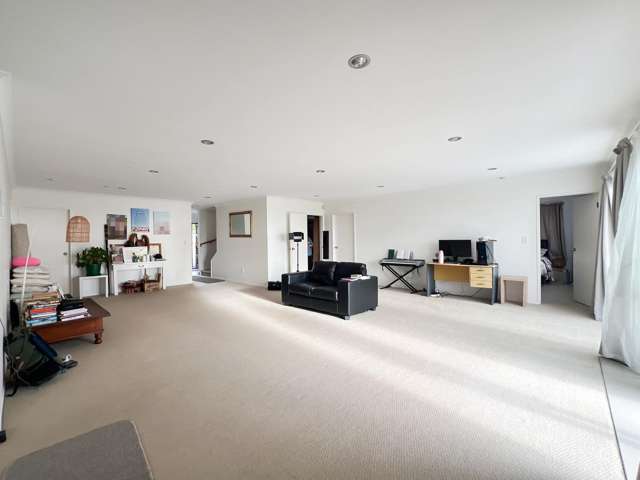 17 Nicholas-Gibbons Drive 10664_3