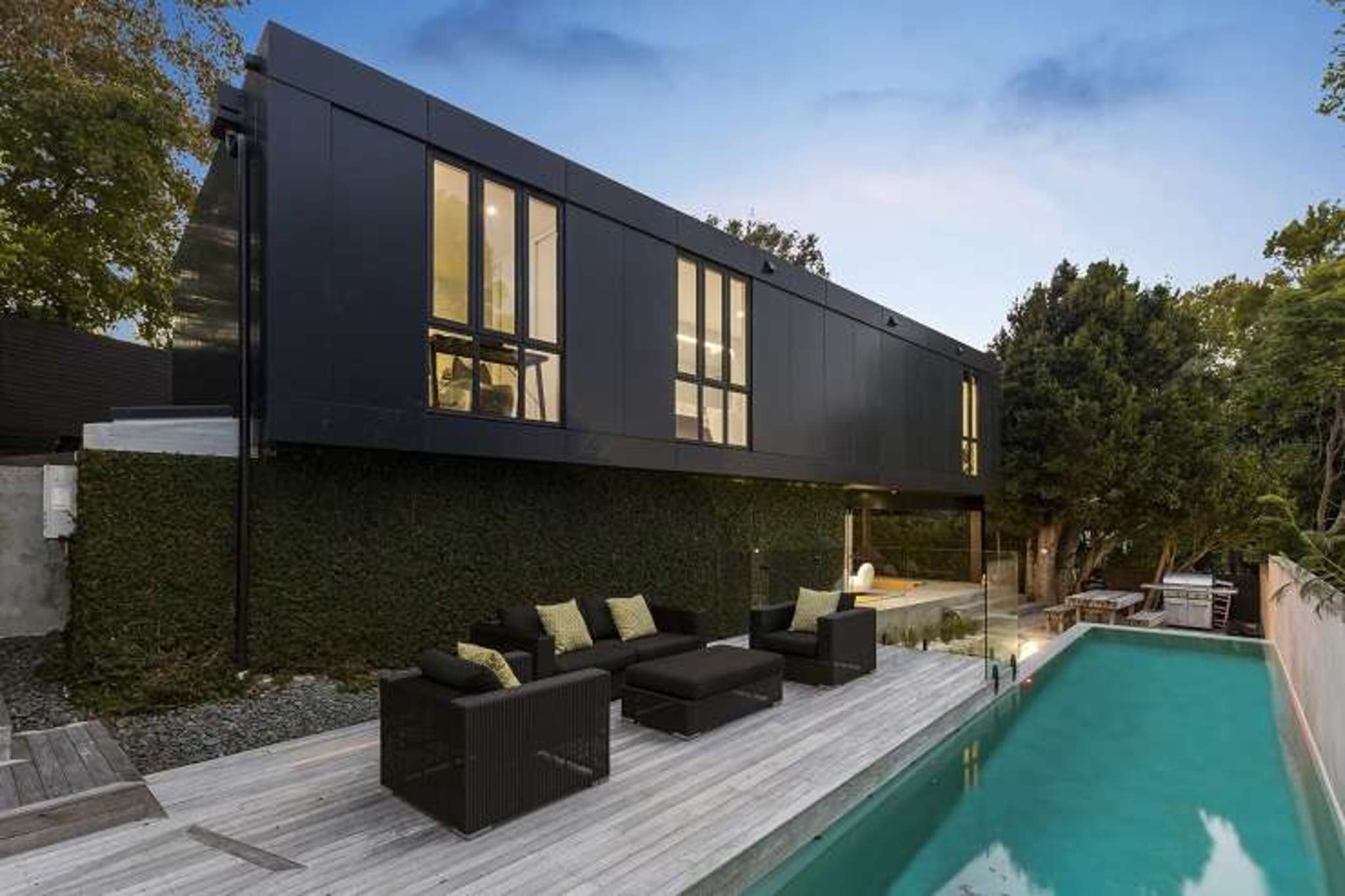 Mortgagee sales in top suburbs: Architectural wonder gets $100K over RV, $8m mansion pulled