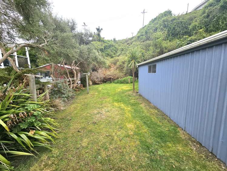 14 Moana Street Kaka Point_18