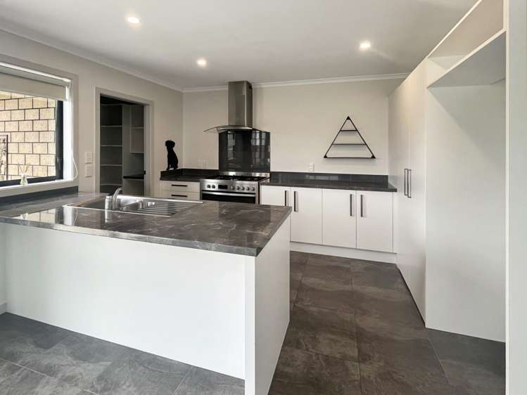 5 Varsity Heights Fitzherbert_1