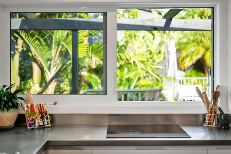 74 Duncansby Road Stanmore Bay_11