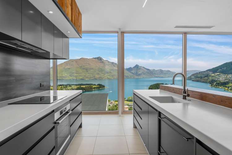 32 Edinburgh Drive Queenstown_11