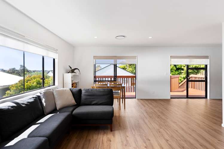 2/75 Langana Avenue Browns Bay_2