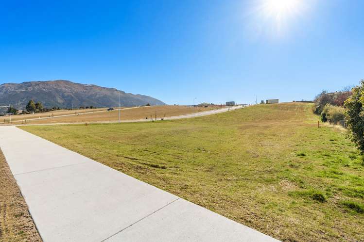 46 Koreke Loop Lake Hawea_3