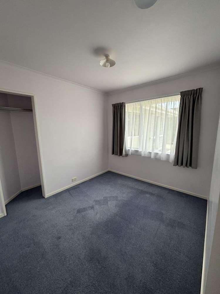 6 Stead Crescent 10816_6