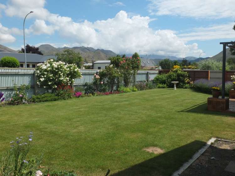 14 Coronet Place Otematata_6