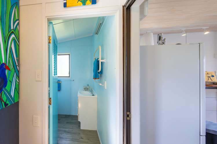 6569 Pouto Road Pouto_13