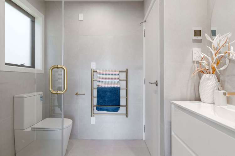 22 Ara Taha Crescent Orewa_28