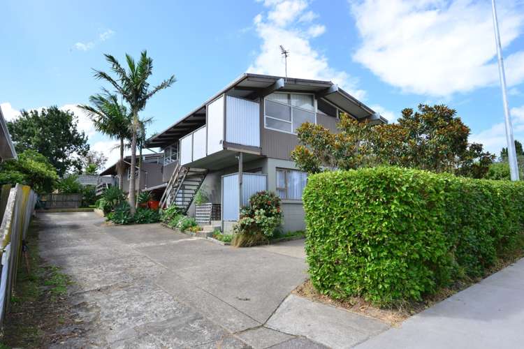 196 Edmonton Road Te Atatu South_24