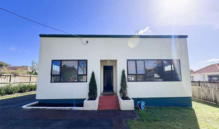 2 August Place Greenlane_1