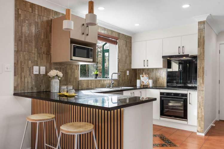 26 Chieftain Rise Goodwood Heights_11