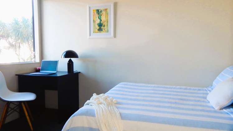 1F/242 Taranaki Street_5