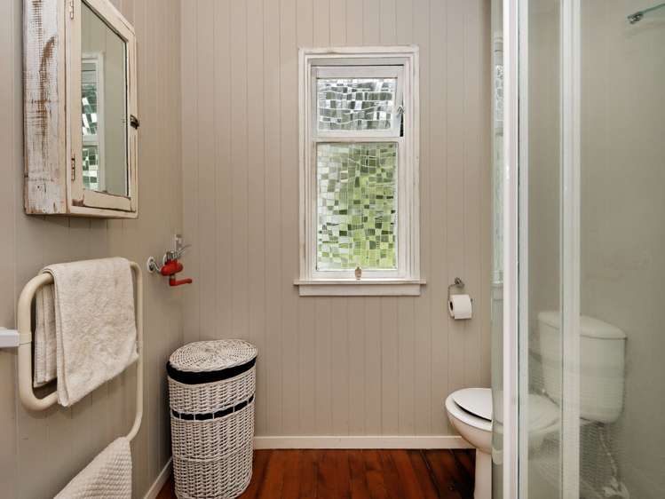 1188 Huia Road Huia_12