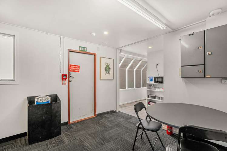 26 The Mall Cromwell_13