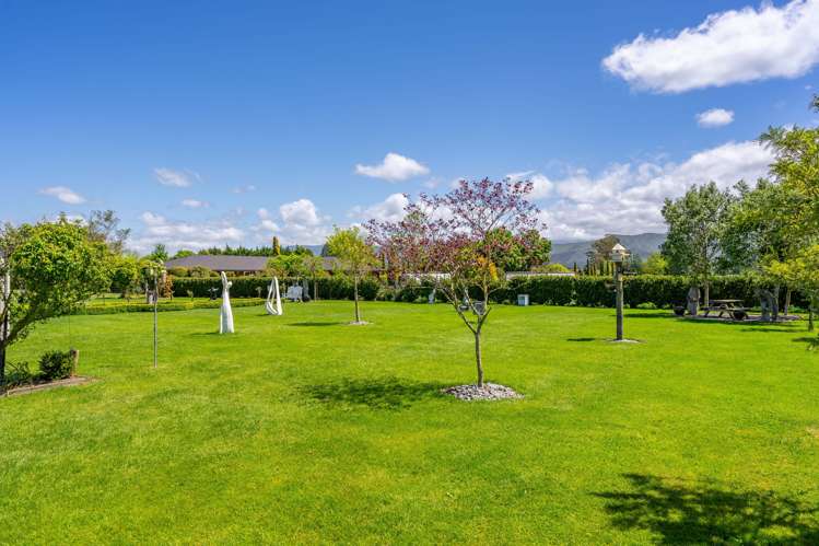 8 Camellia Lane Carterton_15