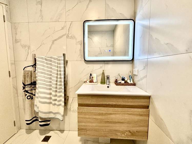 2/28 Smythe Rd Henderson_3