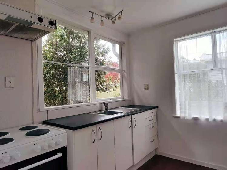 3 Takapu Street Henderson_12