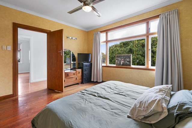 7 Hobson Place Takaro_4