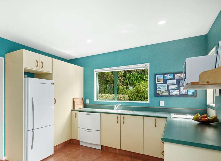 83 Miromiro Road Normandale_8