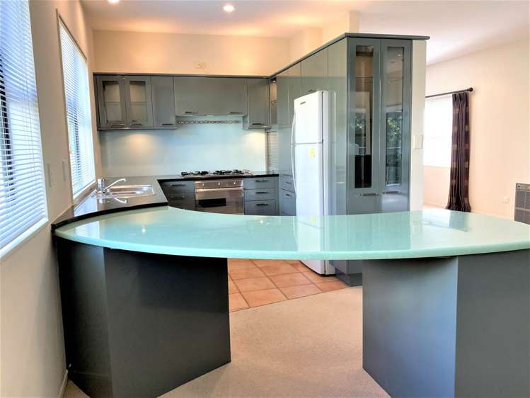 1/75 Beach Road Castor Bay_5