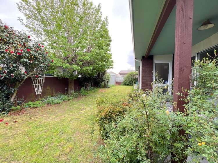 84B Racecourse Road Sockburn_12