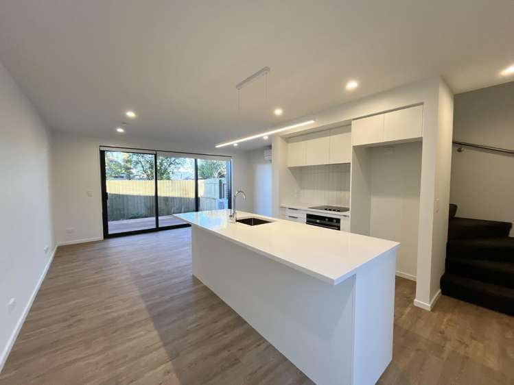 8/83 Edinburgh Street 10222_5