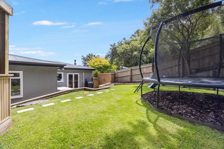 239 Whites Line East Waiwhetu_16