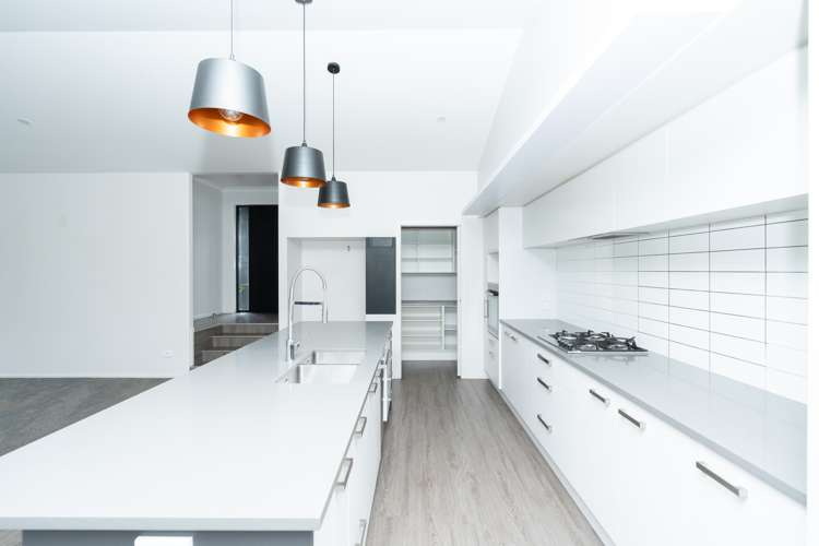 15 Tari Road Pukeatua_18