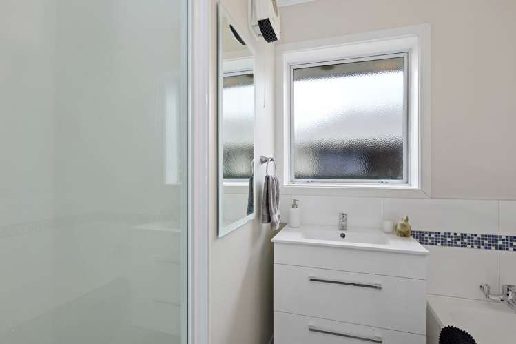 6 Helmsdale Street Burwood_14