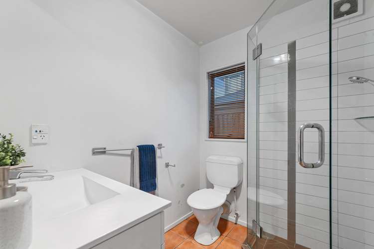 2/44b Tabart Street Woolston_10