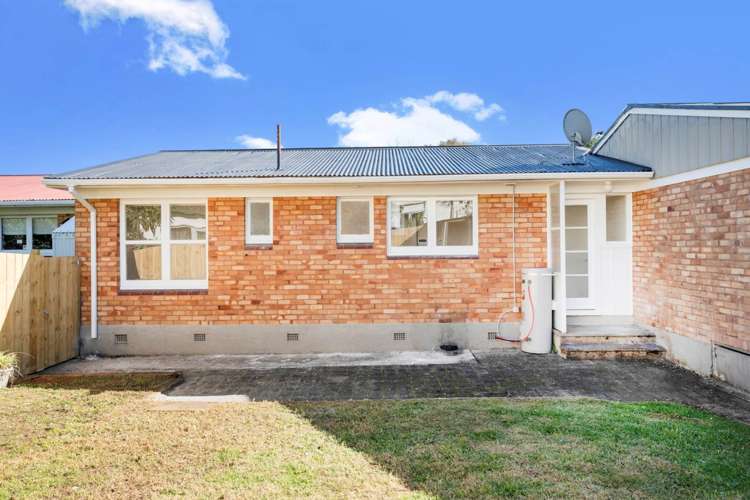 2/16 Britton Avenue Mount Roskill_13