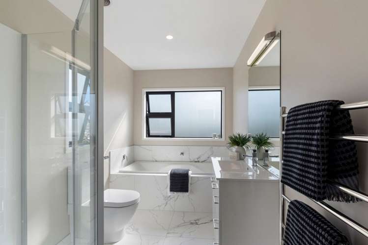 10 Waititiro Rise Stanmore Bay_12