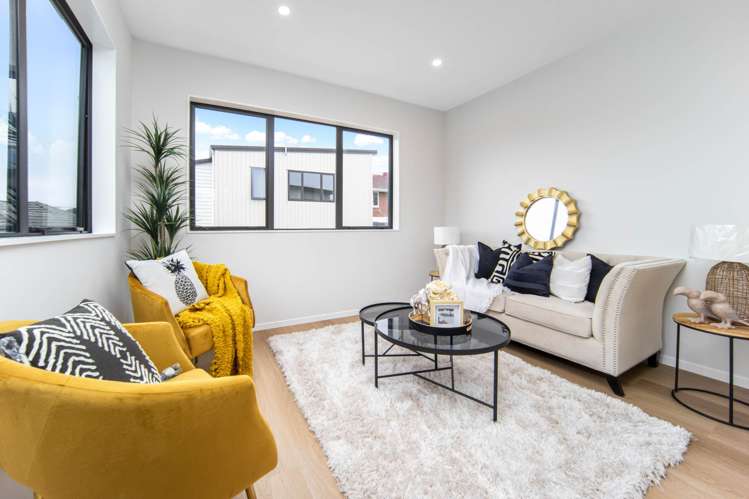 39 E Whitmore Road_2