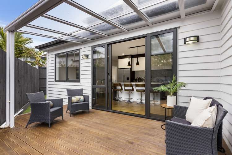 6a Hostel Access Road Eastern Beach_14