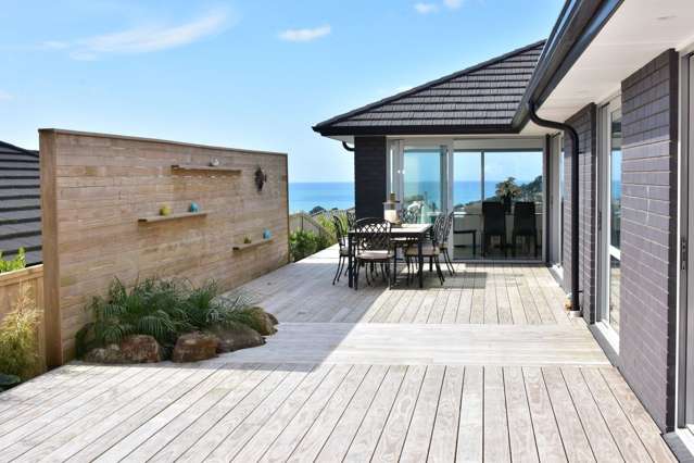 24 Seaview Crescent Hatfields Beach_1