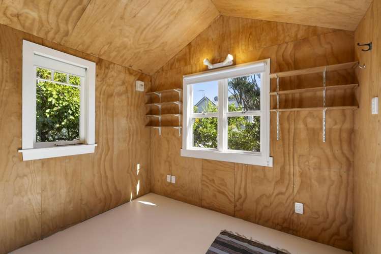 27 Hastings Parade Devonport_17