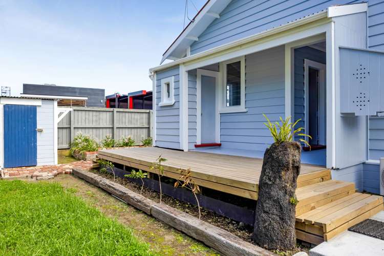 195 South Road Hawera_24