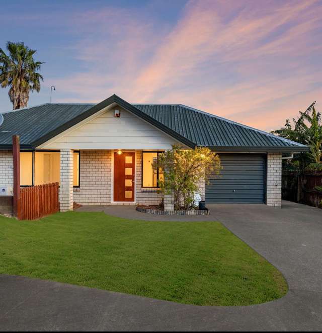 Clendon Park Brick Beauty-Your Dream Begins Here!
