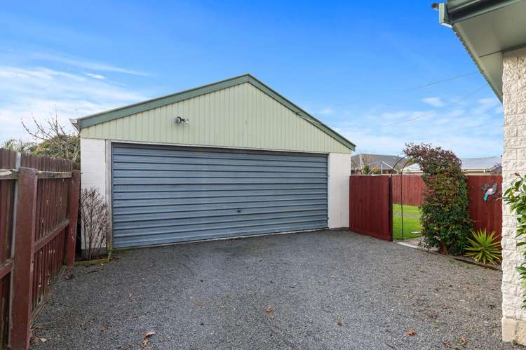 51 Farquhars Road Redwood_11
