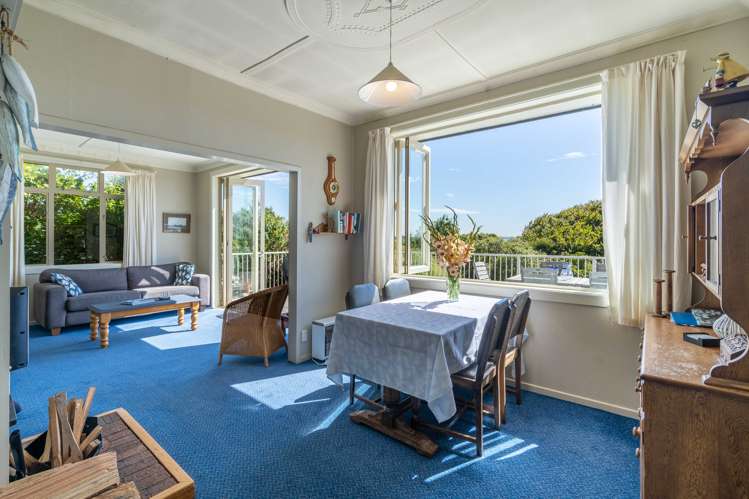 8 Violet Street Riverton_5