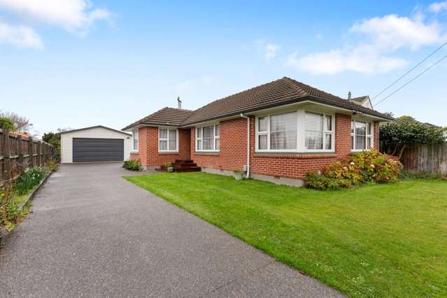 3 BEDROOMS, 4 CAR GARAGING, INVEST or DEVELOP