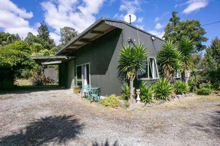 210A Goble Road Komata_10