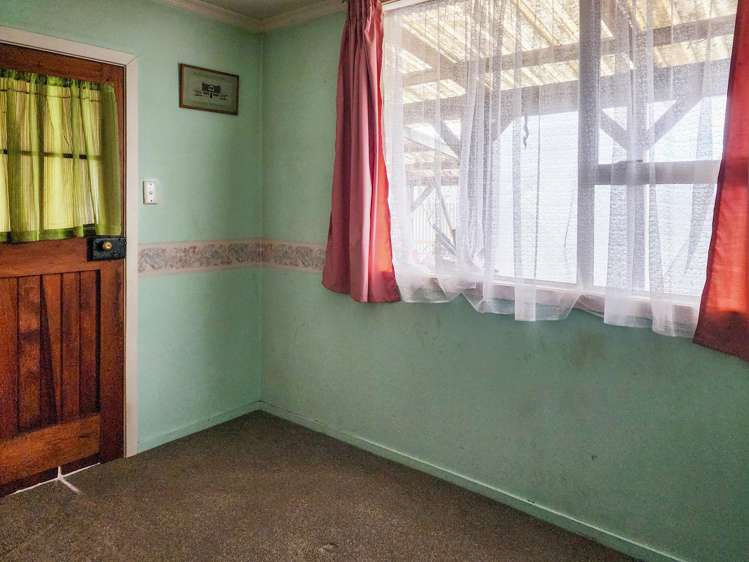 16 Leader Street Riverton_13