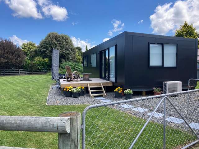 Beautiful One Bedroom Tiny House