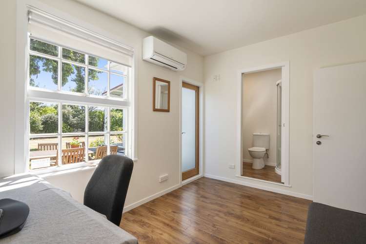 3 Holdaway Grove Richmond_16