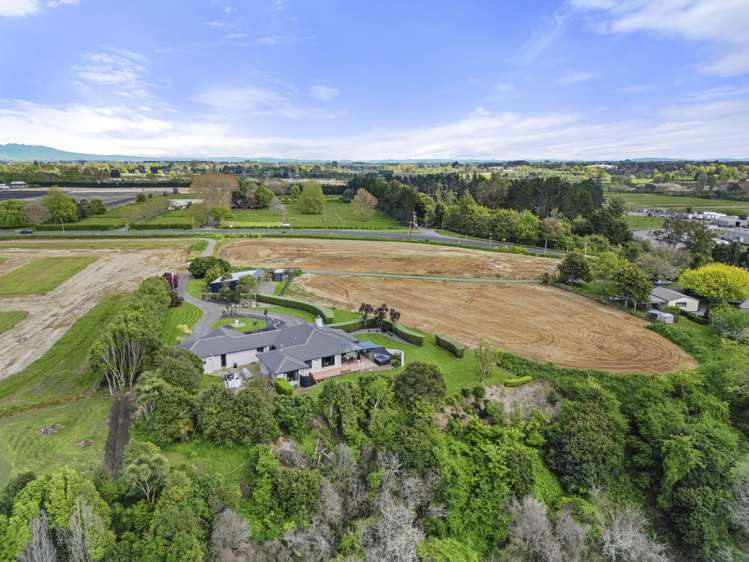 3798 Cambridge Road Leamington_7