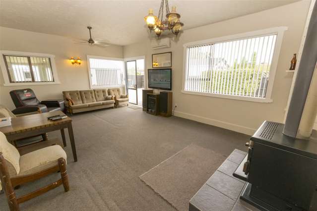 2 Geisha Road Waikuku_4